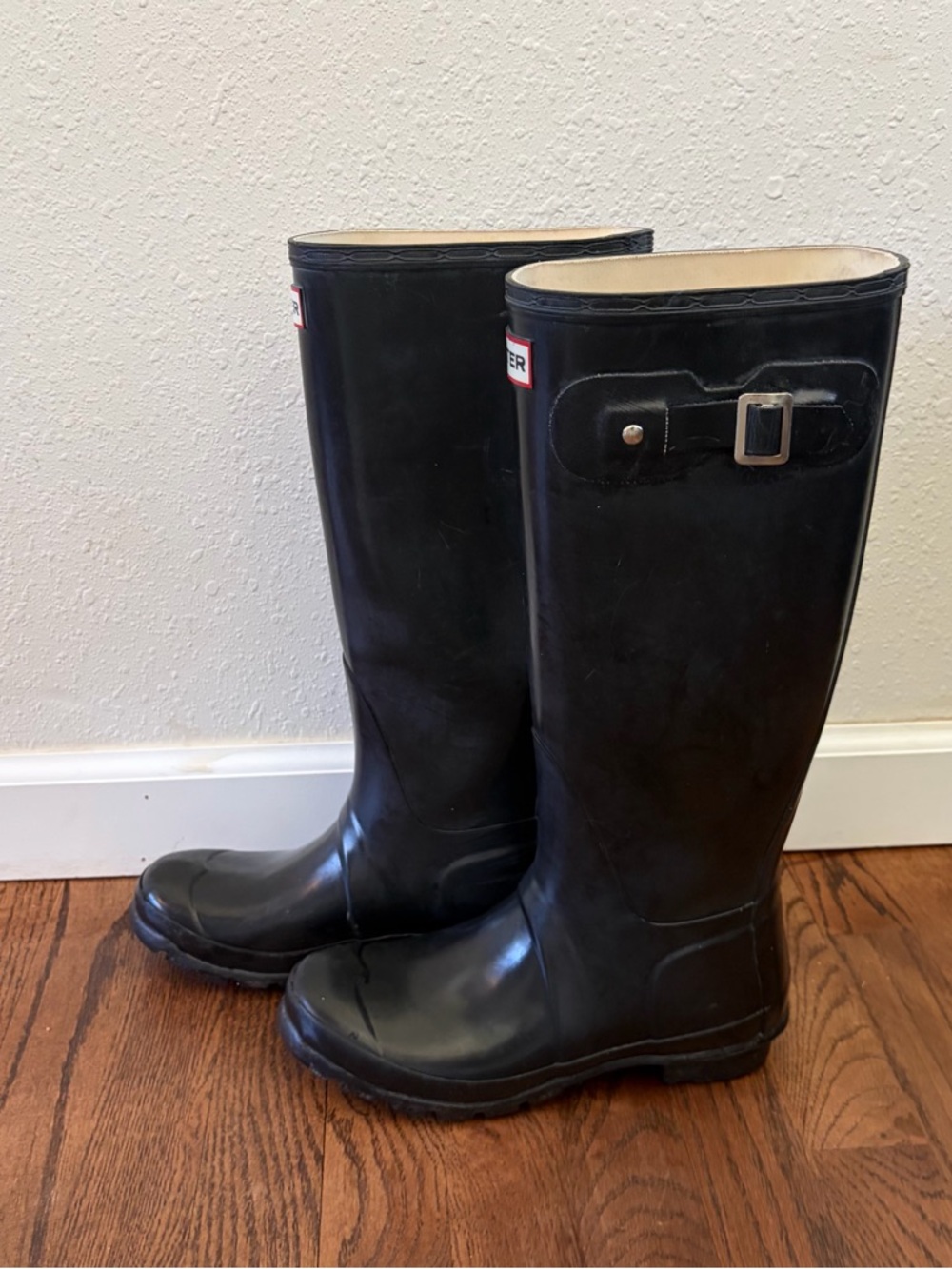 Hunter Black Gloss Tall Rain Boots with Side Buckle - Picture 5 of 9